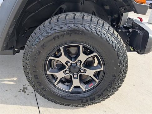 Used 2018 Jeep Wrangler Unlimited Rubicon w/ LED Lighting Group image 10