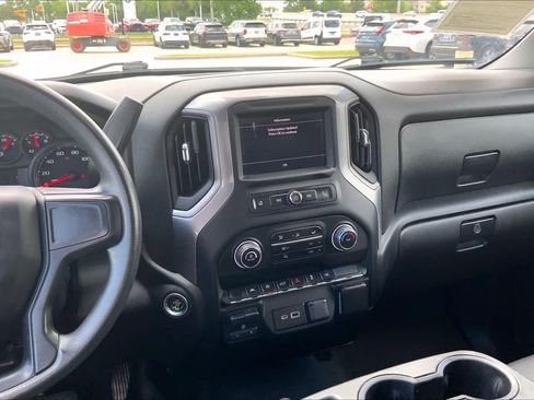 Used 2023 Chevrolet Silverado 1500 W/T w/ Trailering Package image 7