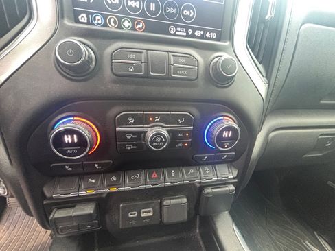 Used 2021 Chevrolet Silverado 1500 LT Trail Boss w/ Convenience Package II image 5