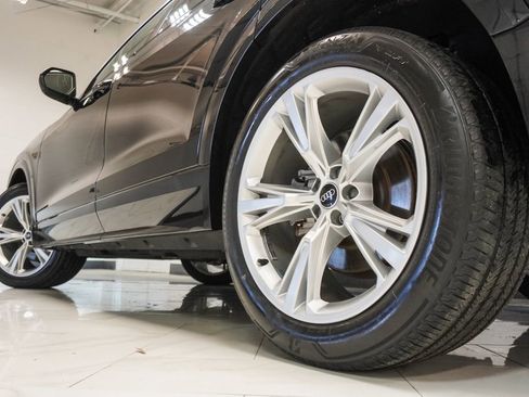 Used 2021 Audi Q8 Premium Plus w/ Premium Plus Package AWD/4WD image 40
