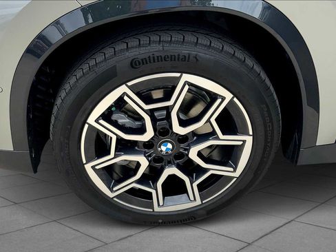 New 2025 BMW X1 xDrive28i w/ Premium Package image 12