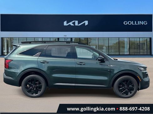 Used 2022 Kia Sorento S w/ Panoramic Sunroof Package AWD/4WD image 2