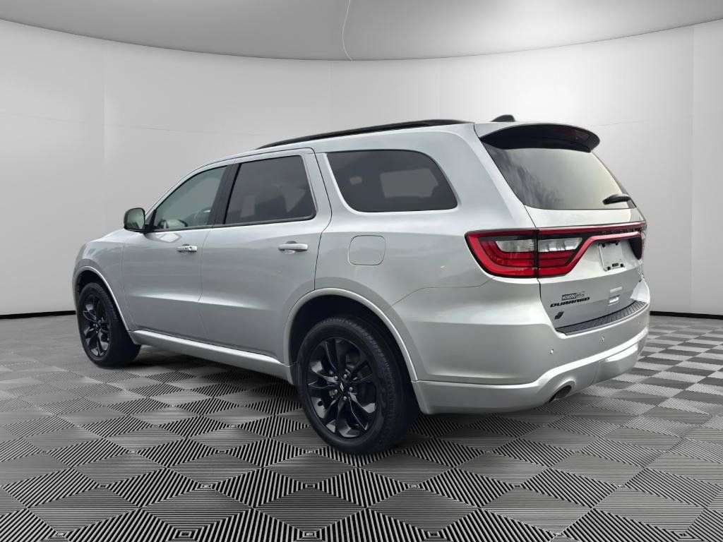 Used 2025 Dodge Durango GT AWD/4WD image 3