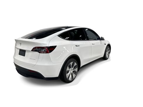 Certified 2021 Tesla Model Y Long Range AWD/4WD image 6
