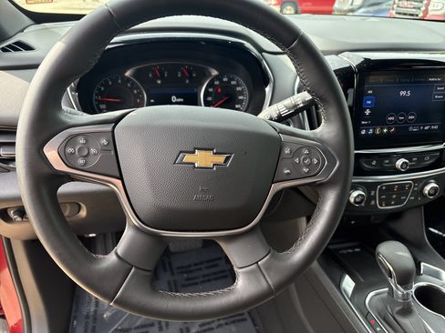 Used 2023 Chevrolet Traverse LT w/ Rear Camera Mirror Package AWD/4WD image 23