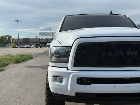 Used 2017 RAM 2500 Laramie w/ Sport Appearance Group AWD/4WD image 6