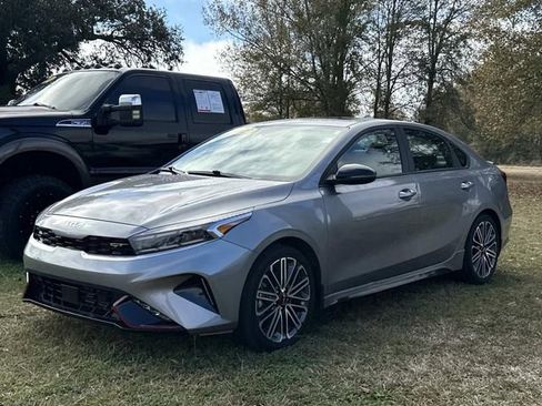 Used 2023 Kia Forte GT w/ GT2 Package image 6