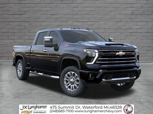 New 2026 Chevrolet Silverado 2500 LT w/ Z71 Chrome Sport Edition AWD/4WD image 7