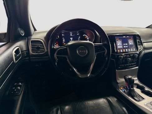 Used 2021 Jeep Grand Cherokee Limited AWD/4WD image 24