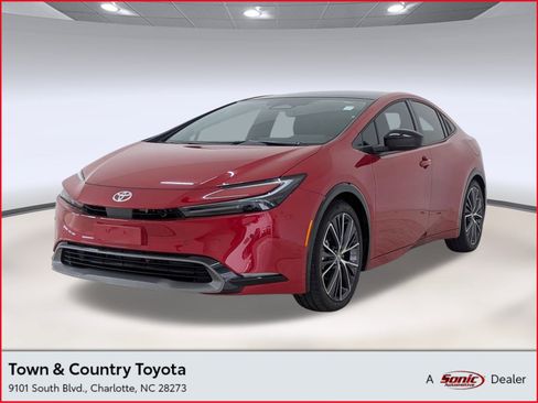 Used 2025 Toyota Prius Limited image 1