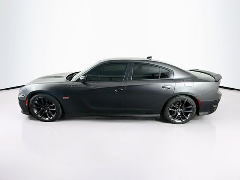 Used 2020 Dodge Charger Scat Pack RWD image 4