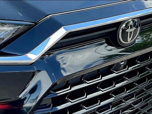 Used 2024 Toyota Grand Highlander AWD image 34