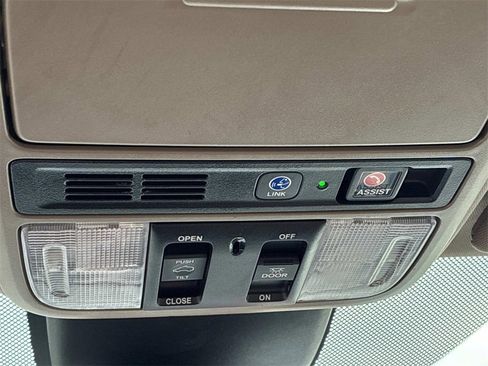 Used 2023 Honda Odyssey Touring image 46