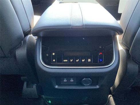 New 2026 Nissan Armada SL w/ Captain's Chari Seat Package RWD image 27