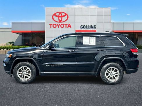 Used 2020 Jeep Grand Cherokee Laredo AWD/4WD image 2