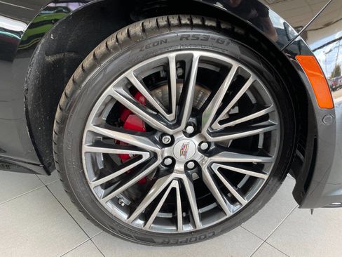 Used 2021 Cadillac CT5 V w/ Premium Package image 9