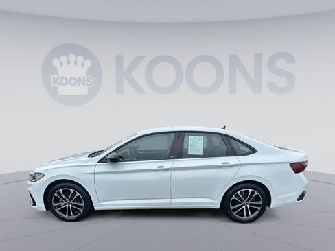 Used 2025 Volkswagen Jetta Sport FWD image 13