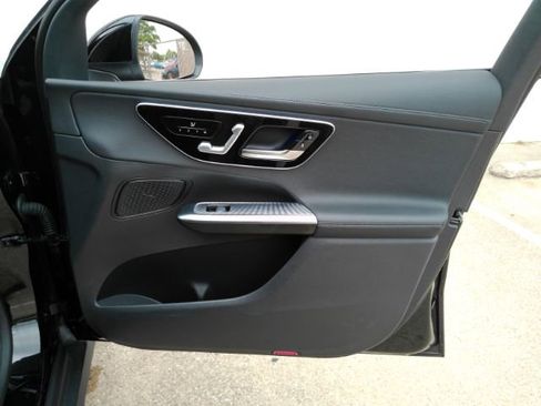 Used 2023 Mercedes-Benz GLC 300 4MATIC image 21