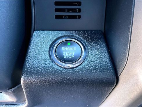 Used 2021 Ford Expedition XLT AWD/4WD image 33