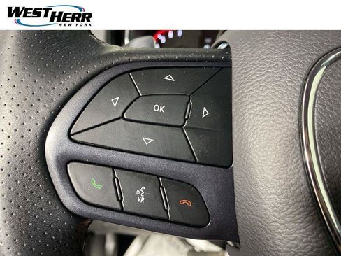 Used 2025 Dodge Durango R/T AWD/4WD image 11