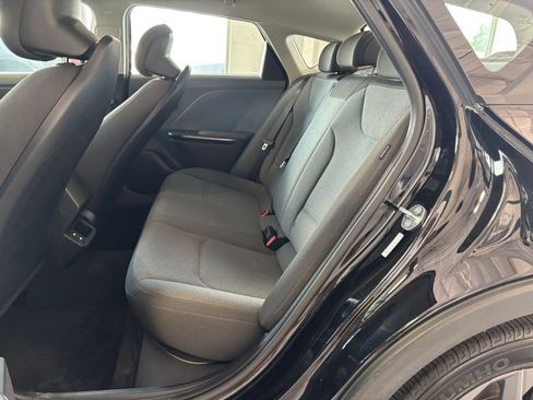 Used 2025 Kia K4 FWD image 25