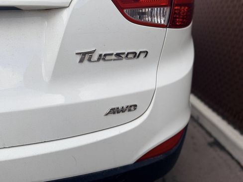 Used 2011 Hyundai Tucson GLS image 7