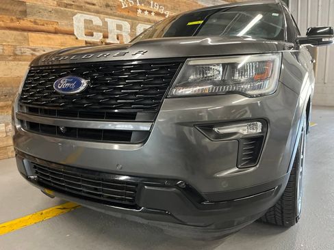 Used 2018 Ford Explorer Sport w/ Equipment Group 401A AWD/4WD image 9