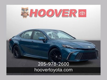 Used 2025 Toyota Camry SE w/ Multimedia Upgrade Package