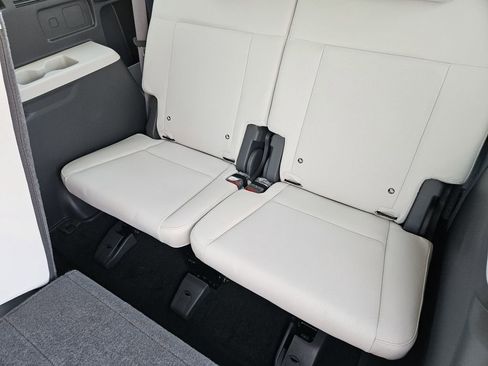 New 2026 Hyundai Santa Fe SE AWD/4WD image 30