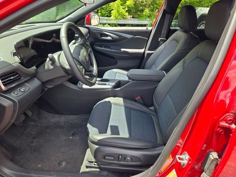 New 2026 Buick Envista Sport Touring w/ Convenience I Package FWD image 6