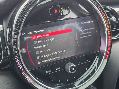 Used 2022 MINI Cooper S w/ Premium Package image 30