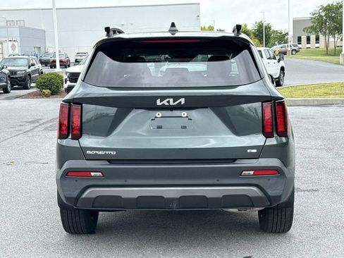 Used 2023 Kia Sorento S w/ Panoramic Sunroof Package AWD/4WD image 26