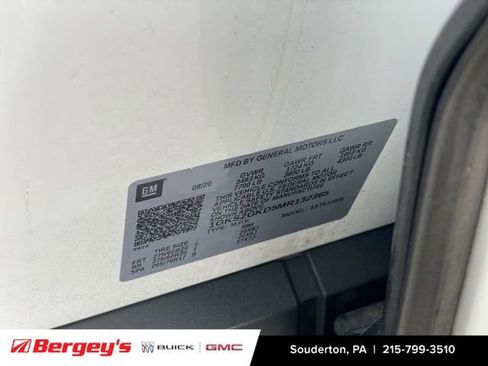 Used 2021 GMC Yukon XL SLT w/ SLT Luxury Plus Package image 36