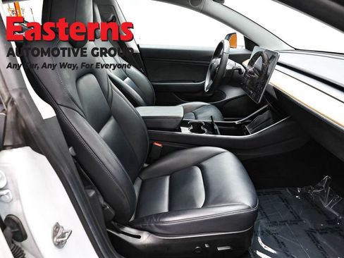 Used 2019 Tesla Model 3 Long Range image 17