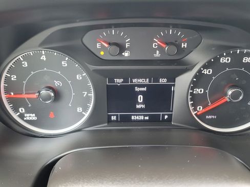 Used 2019 GMC Acadia SLE FWD image 19