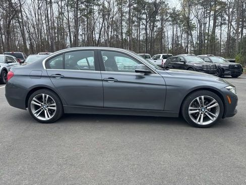 Used 2018 BMW 330i xDrive Sedan w/ Convenience Package image 6