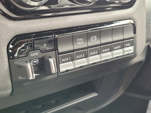 New 2026 RAM 5500 Tradesman AWD/4WD image 12