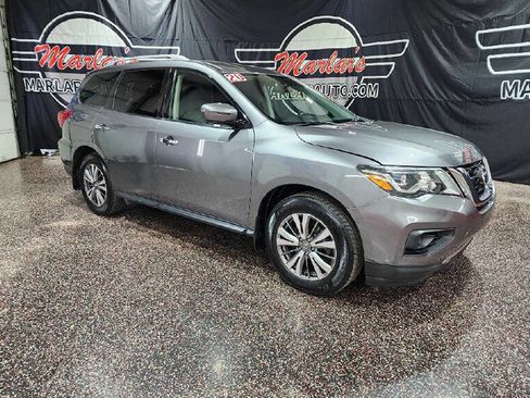 Used 2020 Nissan Pathfinder S FWD image 1