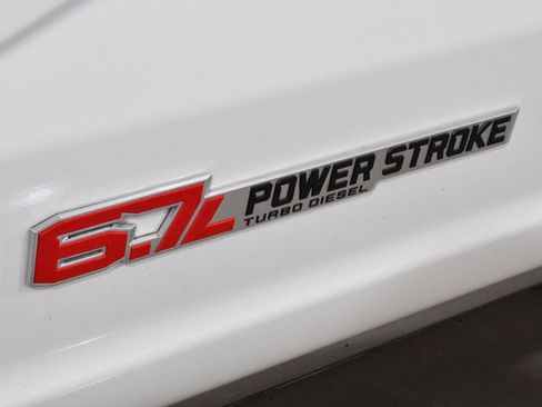 New 2026 Ford F350 Platinum w/ Platinum Plus Package AWD/4WD image 22
