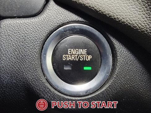 Used 2020 Chevrolet Equinox LS w/ LS Convenience Package FWD image 20