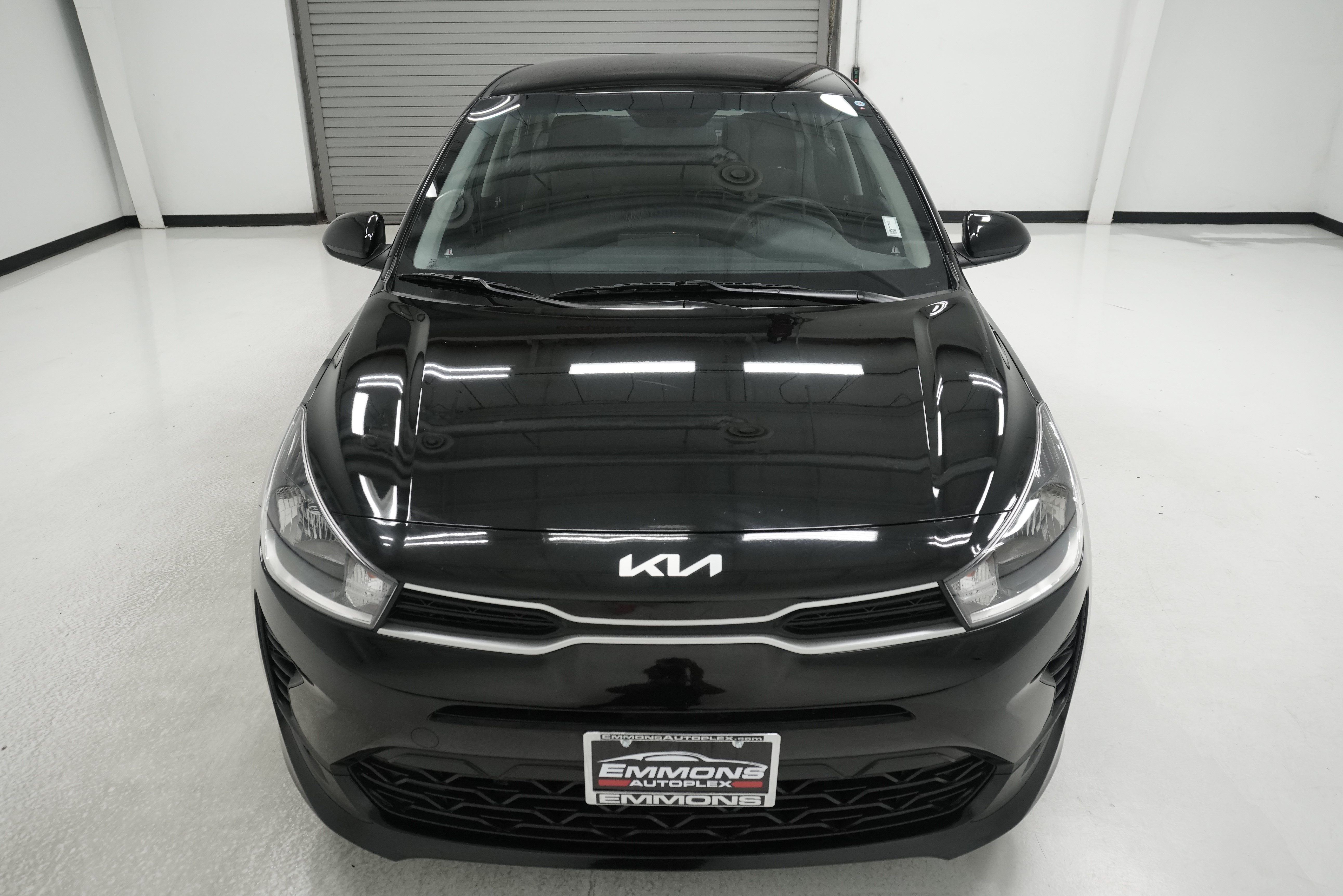 Used 2023 Kia Rio S FWD image 2