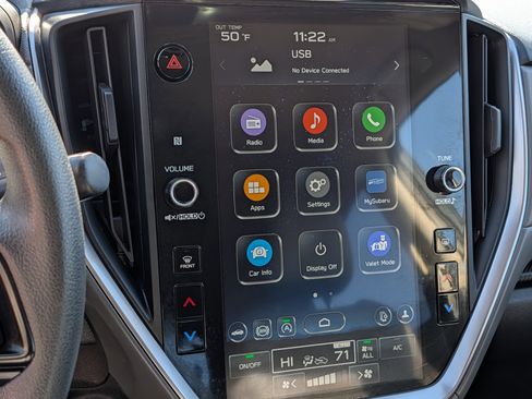 Certified 2024 Subaru Crosstrek 2.0i Premium image 28