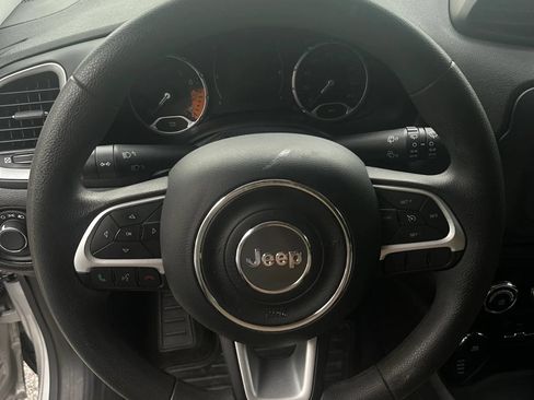 Used 2015 Jeep Renegade Sport w/ Power & Air Group AWD/4WD image 9