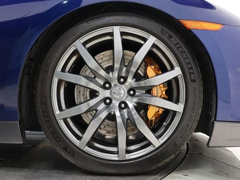 Used 2014 Nissan GT-R Premium image 84