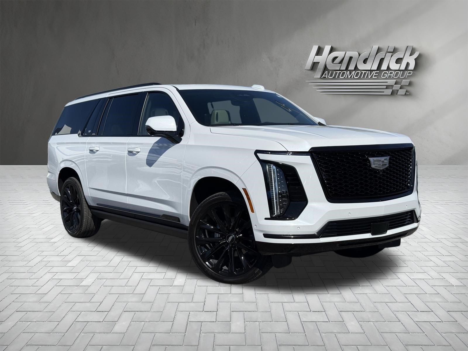 Used 2026 Cadillac Escalade ESV Platinum Sport w/ LPO, ONYX Package AWD/4WD image 2