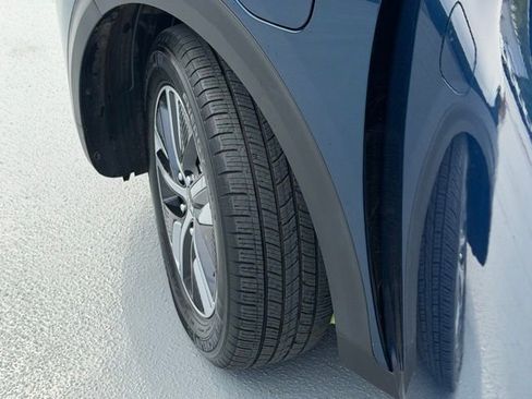 Used 2020 Kia Niro LXS image 23