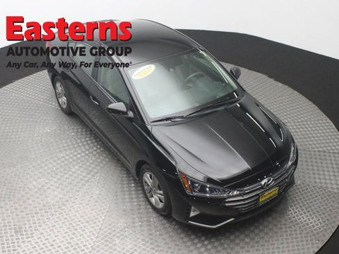 Used 2020 Hyundai Elantra SEL w/ Cargo Package (C1) FWD image 3