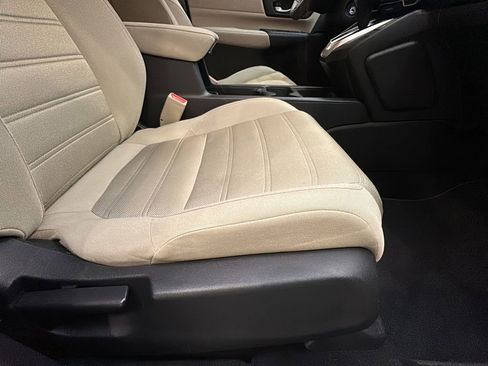 Used 2017 Honda CR-V LX image 19