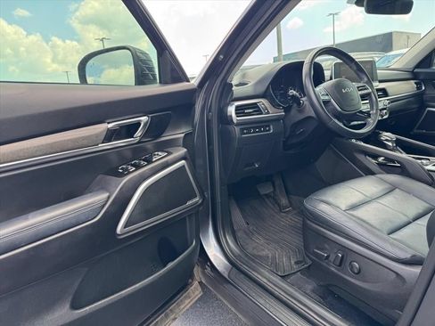Used 2022 Kia Telluride EX w/ EX Premium Package FWD image 15