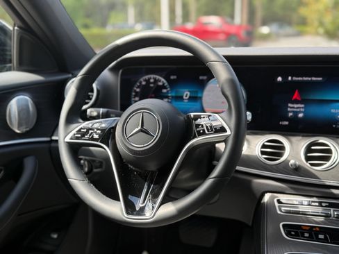 Used 2022 Mercedes-Benz E 350 Sedan image 26